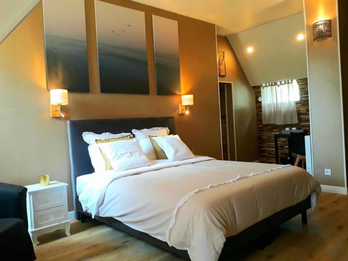 Le Manoir Des Haies Spa Les Champs-Géraux Exteriör bild