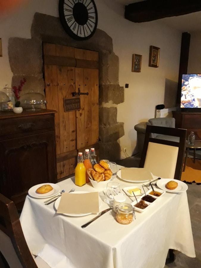 Le Manoir Des Haies Spa Les Champs-Géraux Exteriör bild