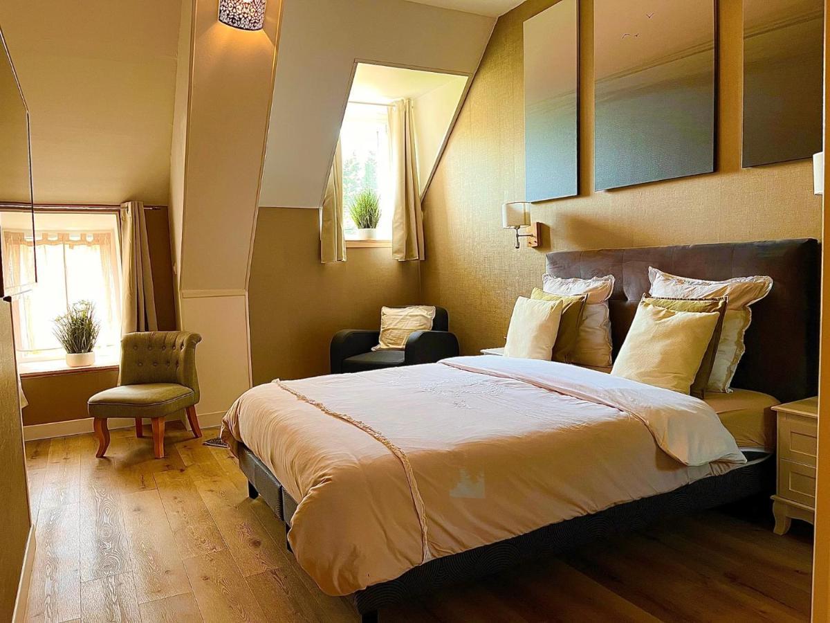 Le Manoir Des Haies Spa Les Champs-Géraux Exteriör bild