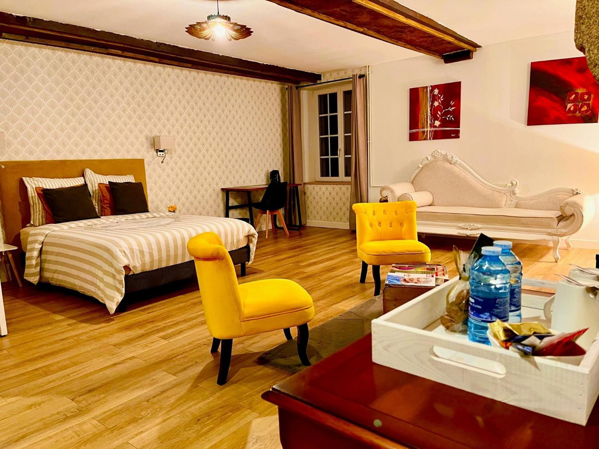 Le Manoir Des Haies Spa Les Champs-Géraux Exteriör bild